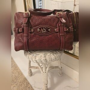 Gucci Elegant Brown Shoulder Bag